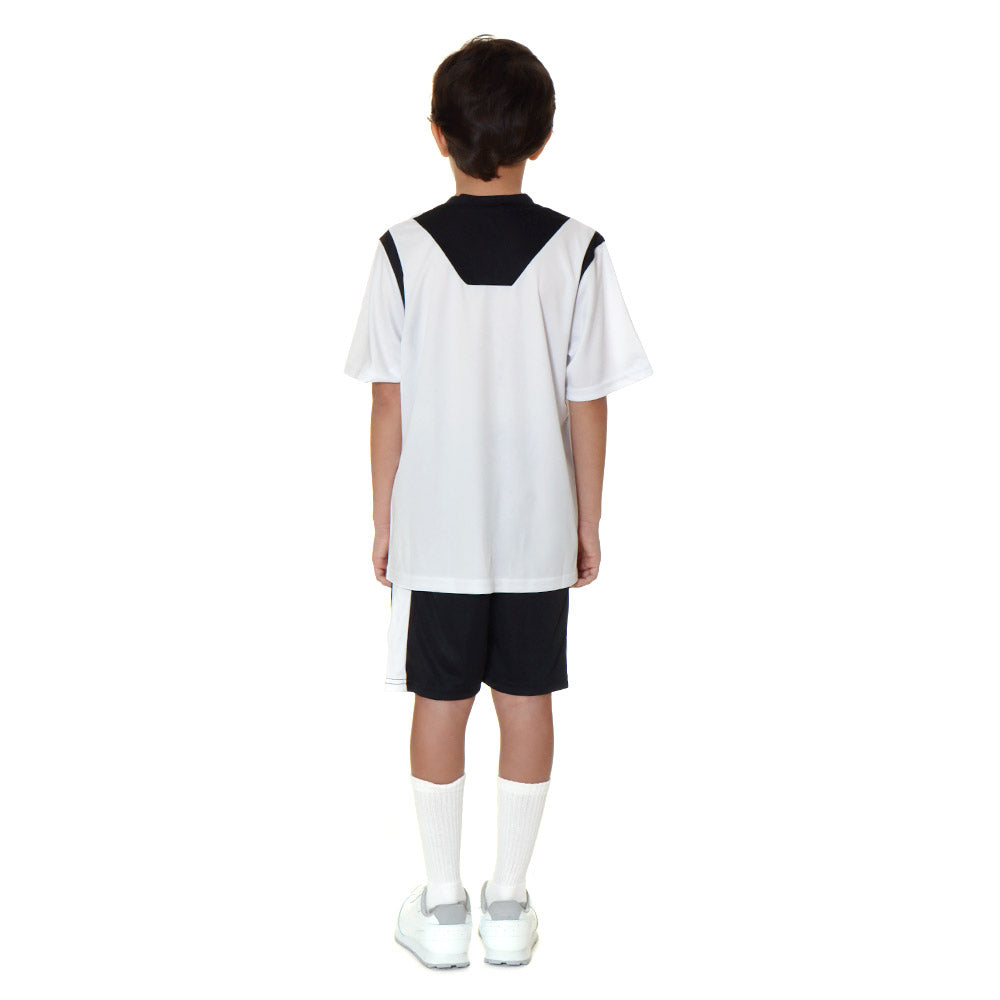Kit Deportivo Niño UIN  JE-155-KN